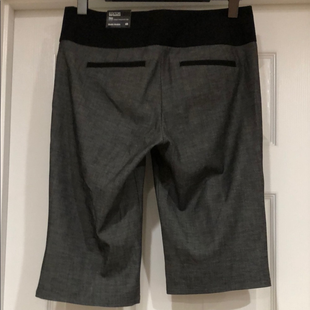 Express Gray Women's Shorts - Picture 8 of 15